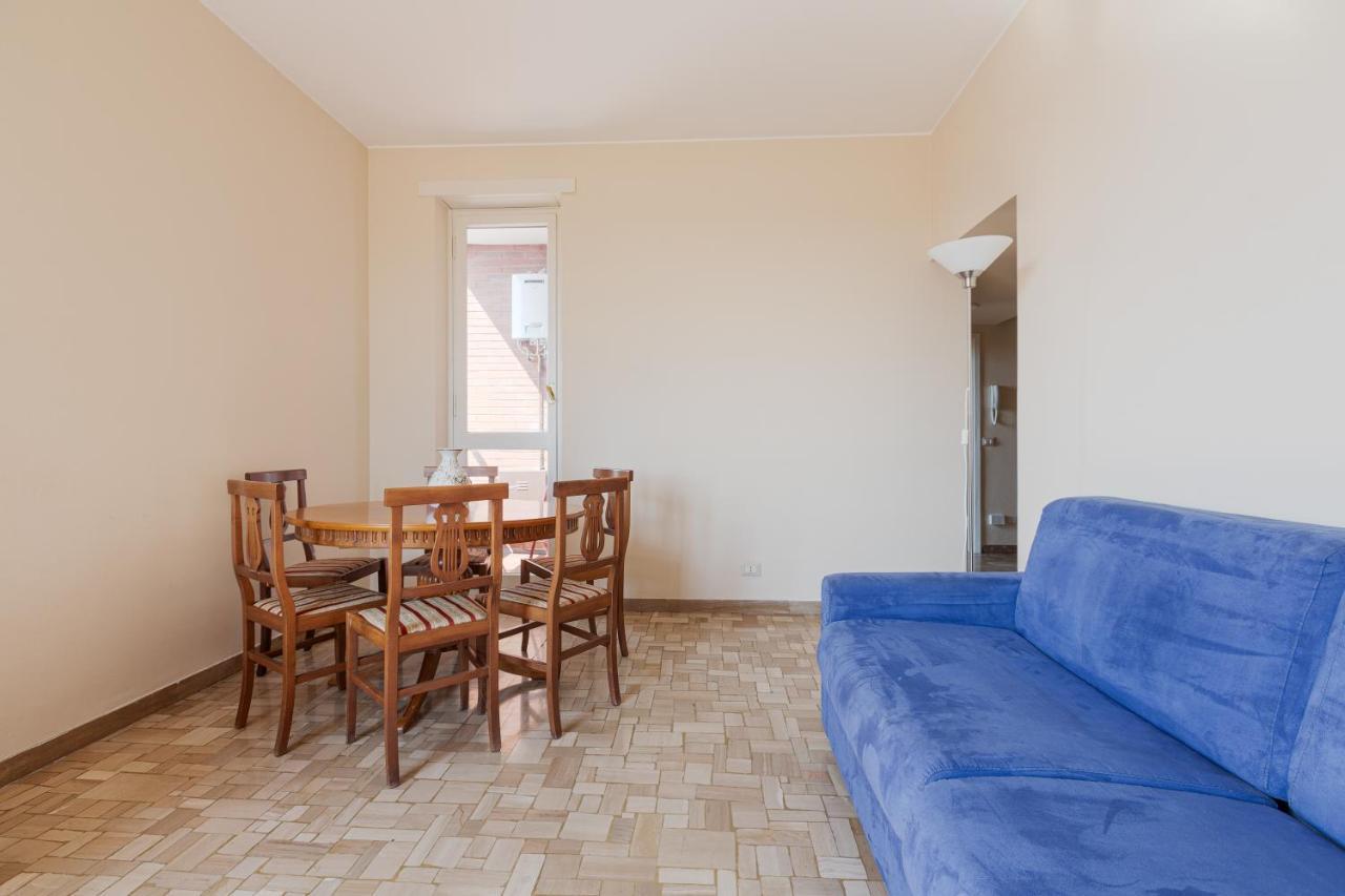 Milano - Roomy Apartment 300 M From M3 Affori Fn! Exterior photo